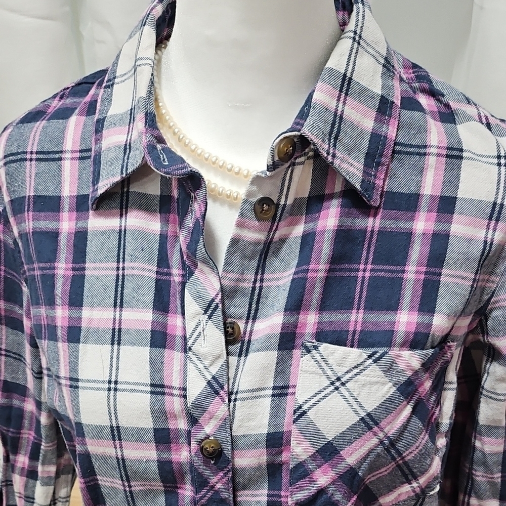 Plaid Button-Up Shirt in Pink and Blue